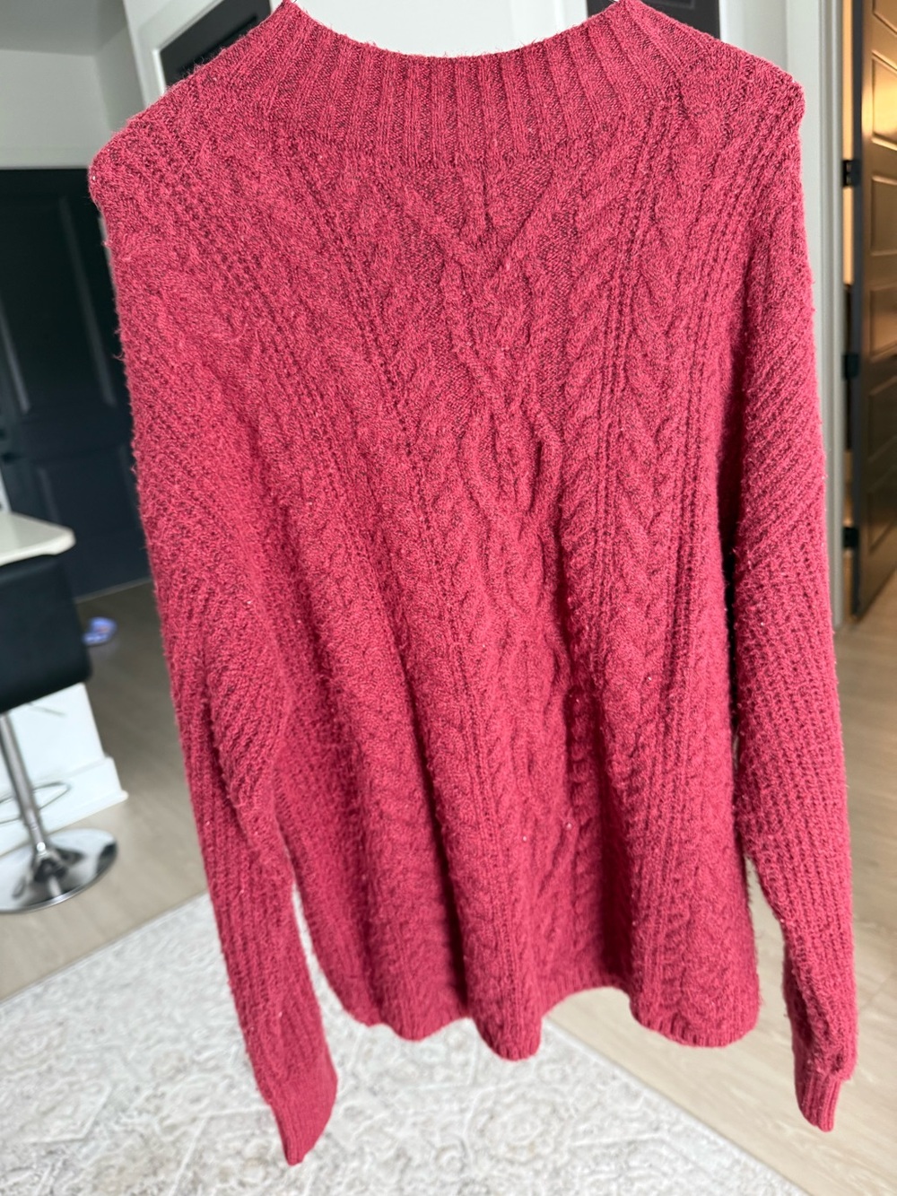 Old Navy Women's V-Neck Cable Knit Sweater - Deep Red